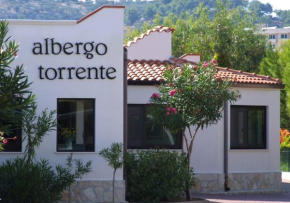Отель Albergo Torrente  Виесте